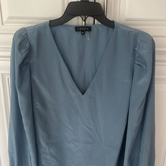1.STATE Women's Balloon-Sleeve V Neck satin Blouse top slate blue size M - Picture 4 of 13